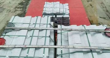 河池 芝麻白仿形加直形路沿石出货日常