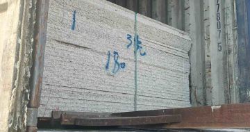 河池 芝麻白花岗岩石材3.0公分光面毛板装柜出货