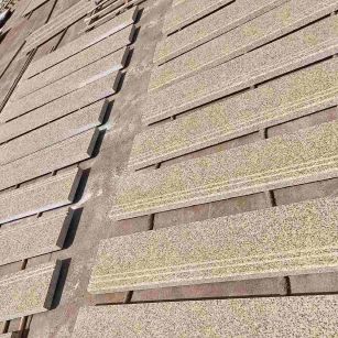 河池 黄金麻花岗岩光面楼梯踏步