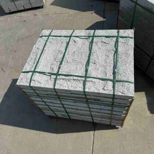 河池 白麻花岗岩石材自然面蘑菇石成品