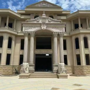 河池 黄金麻别墅外墙干挂，大柱，大象，蘑菇石，雕花板