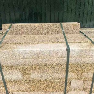 河池 黄金麻花岗岩石材机切面栏杆料半成品