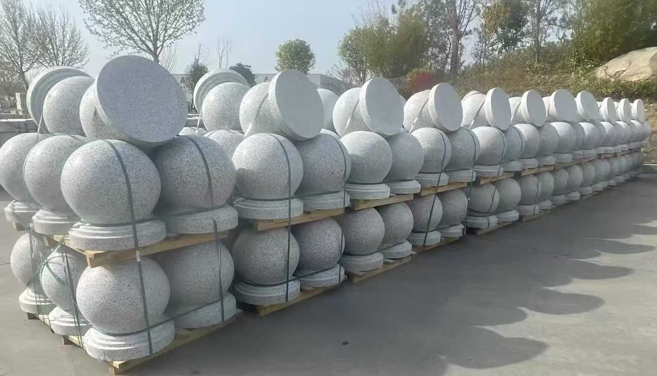 河池 白麻花岗岩石材圆球，石球，挡车球，隔离球，景观石球，风水球等