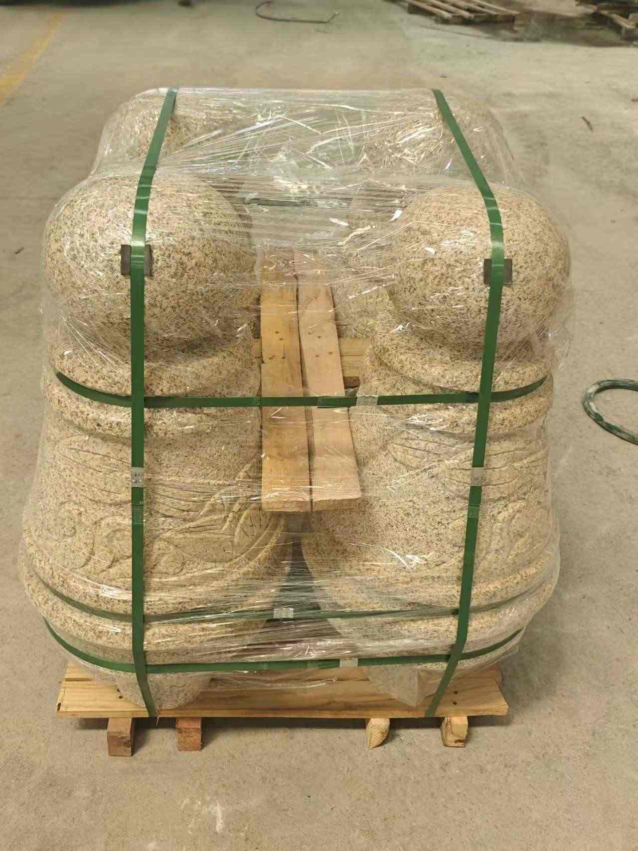 河池 黄金麻异形定制雕花——棒棒糖挡车柱