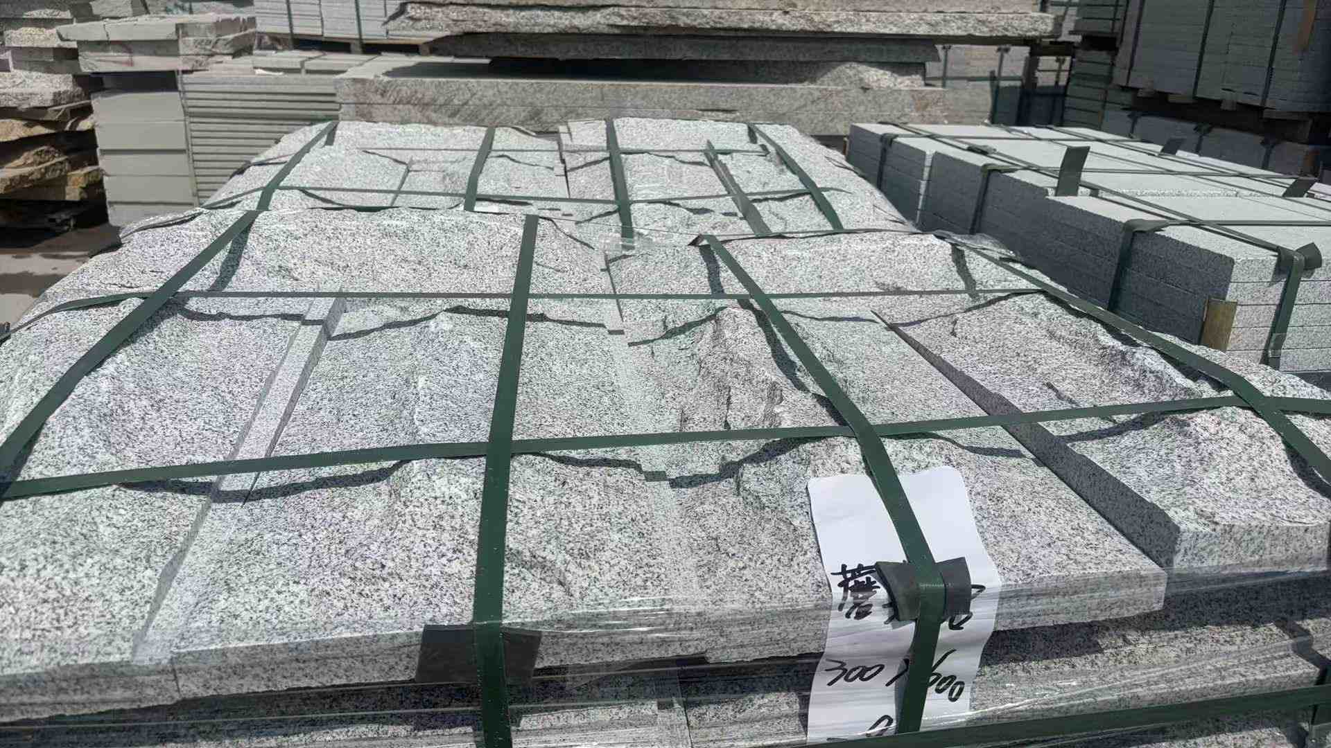 河池 芝麻白蘑菇石成品