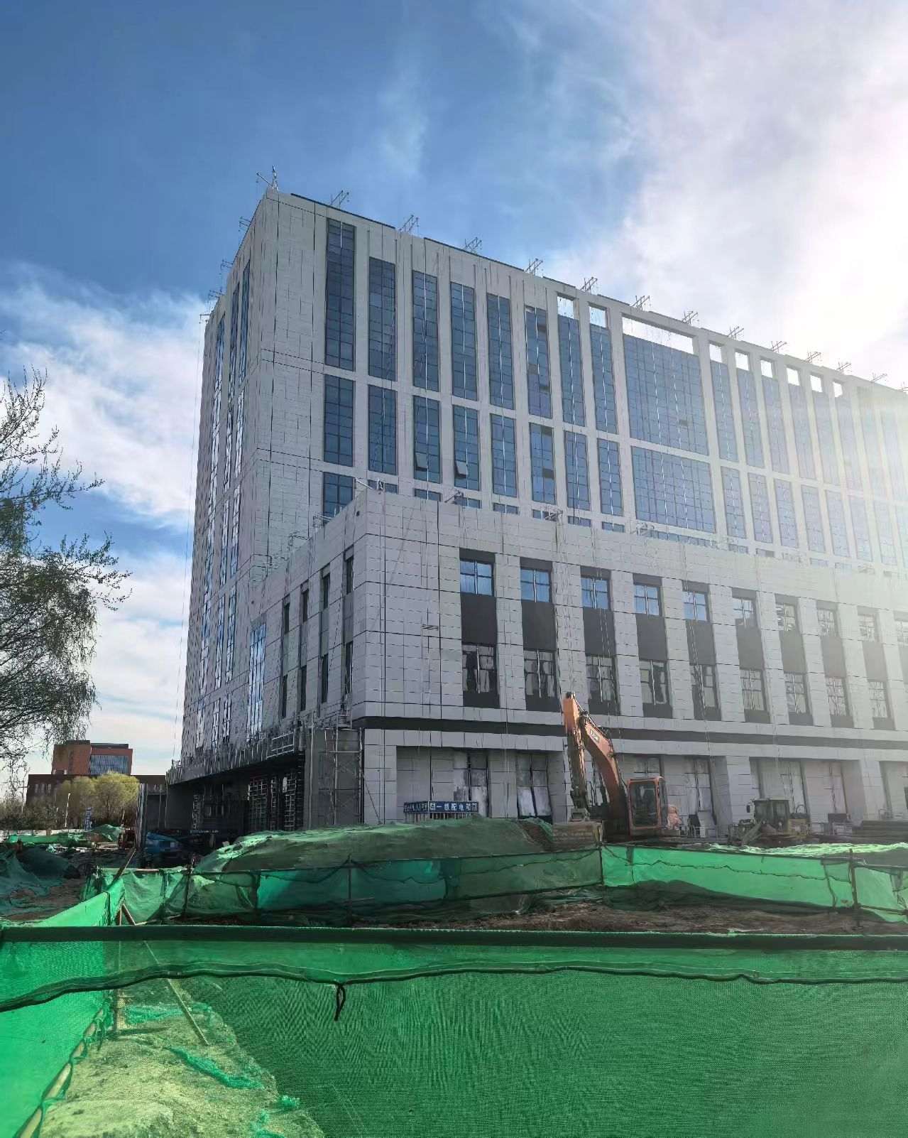 河池 白麻花岗岩石材外墙干挂