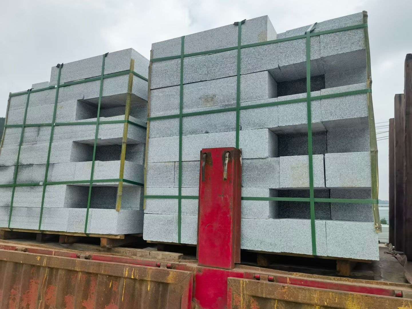 河池 芝麻白花岗岩路沿石，平石，路侧石，马路牙子，路缘石，立缘石，平缘石等