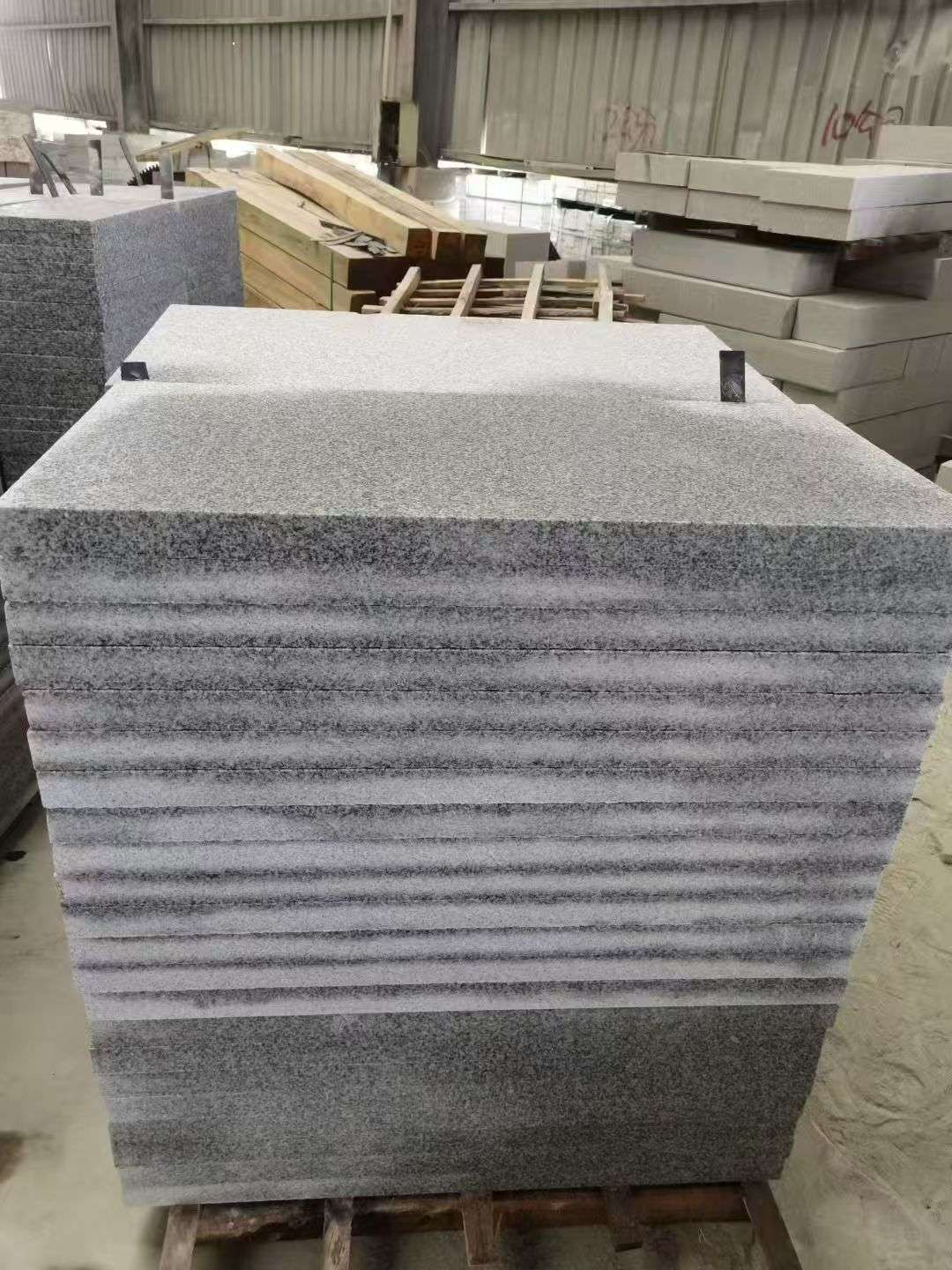 河池 芝麻白5公分火烧地铺成品，900*400，规格可定制