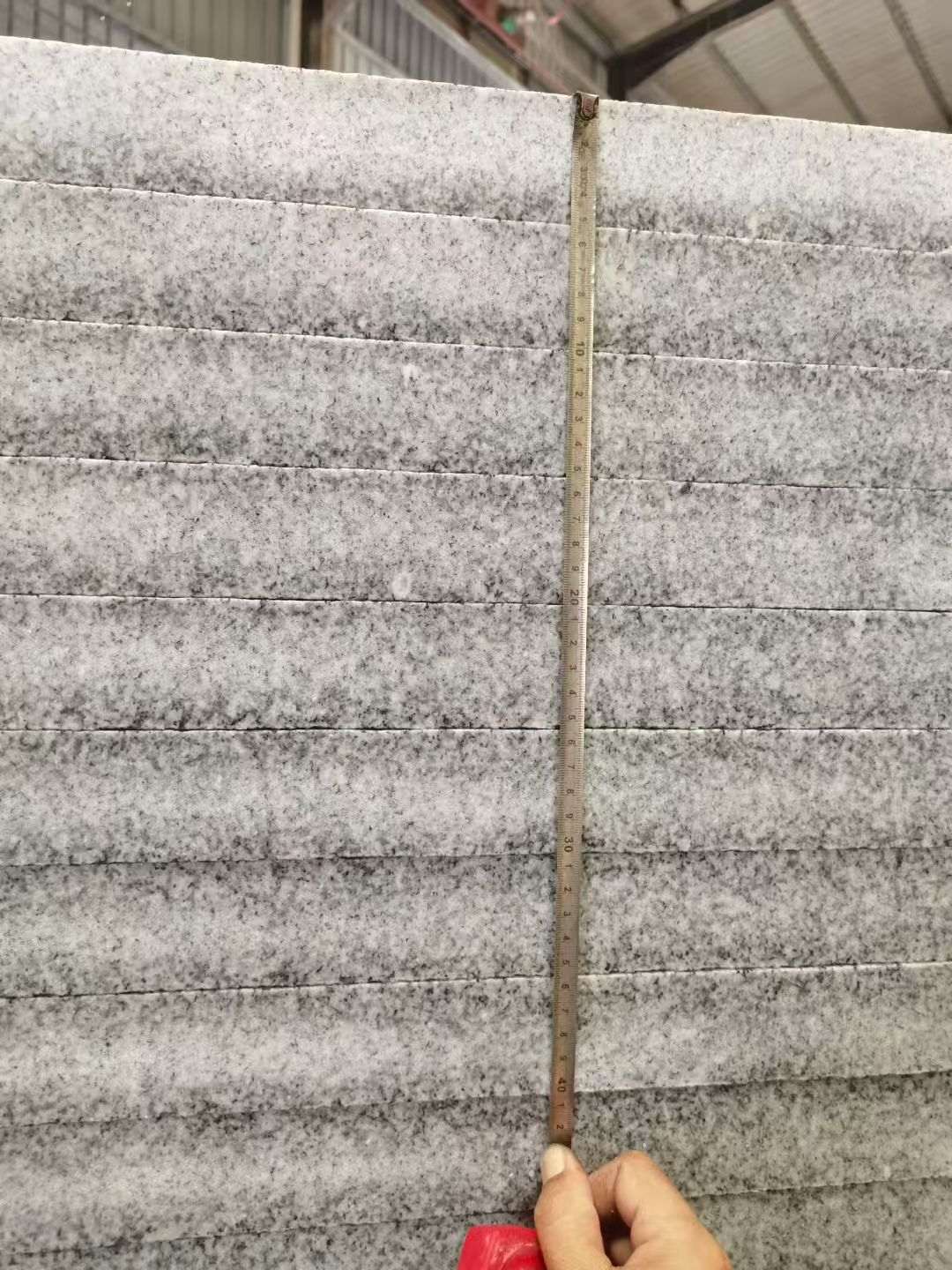 河池 芝麻白火烧成品厚薄均匀，B料价格接近A料质量