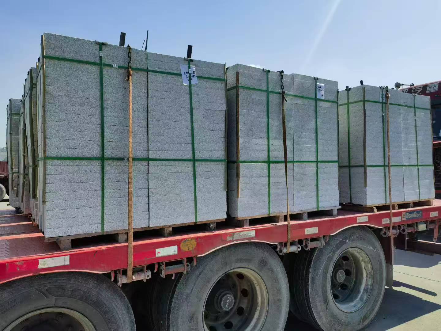 河池芝麻白花岗岩出货日常地铺石