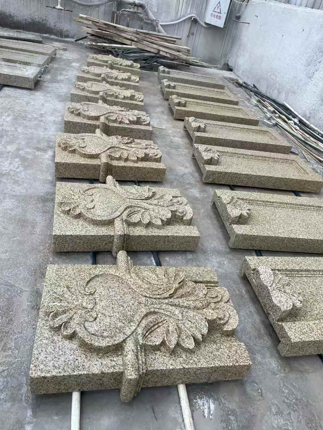 河池 黄金麻花岗岩别墅外墙雕刻板