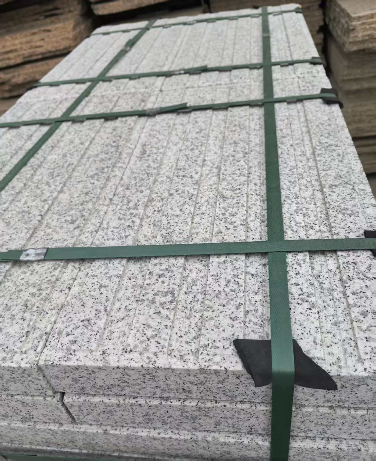 河池 白麻花岗岩直行盲道石，盲条，地铺石