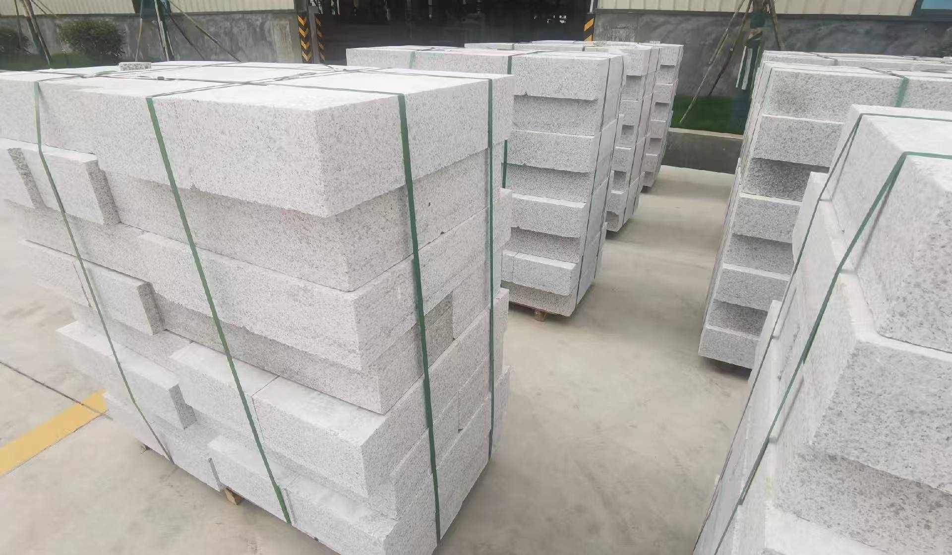 河池 白麻花岗岩路沿石，立缘石，平缘石，路牙石，道牙石，马路牙子等